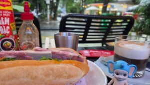 Grandma Vuong's Artisanのテラス席